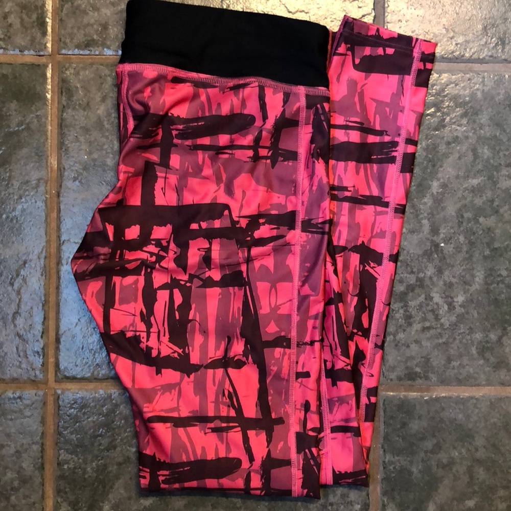 Under Armour pink cold gear full length tights